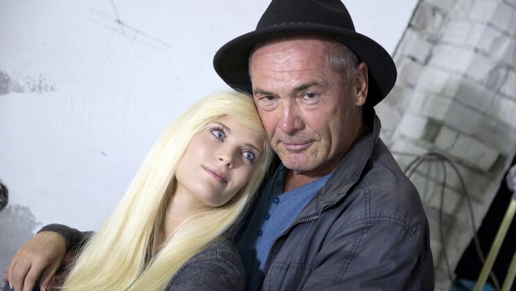 Blowjob and Deepthroat with Candee Licious