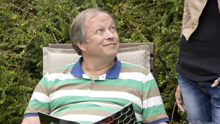 Meg's Missionary Fuck with Joske