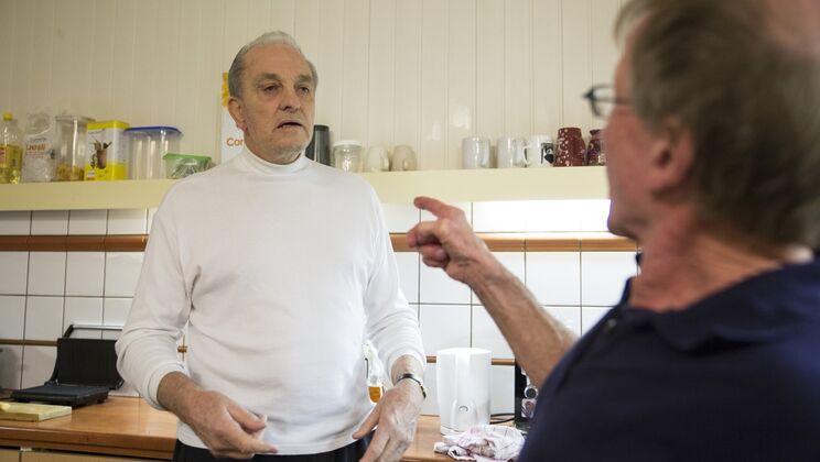 Handjob and Cumshot with Young Maid