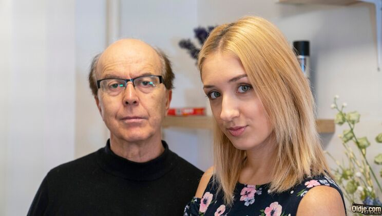 Marcello Enjoys Sofi Otis's Handjob and Blowjob