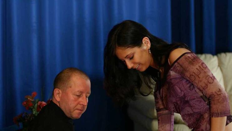 Luke and Sheridan's Old and Young Pussy Licking