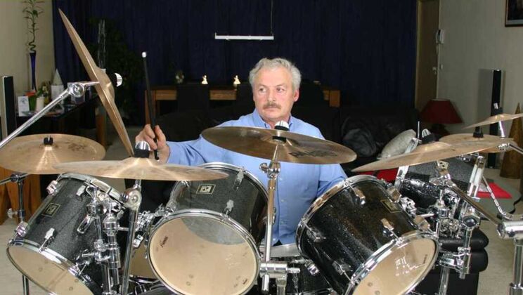 Gustavo's Big Cock and Deepthroat