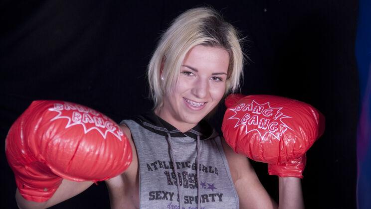 Young Blonde Fucked by Old Hugh