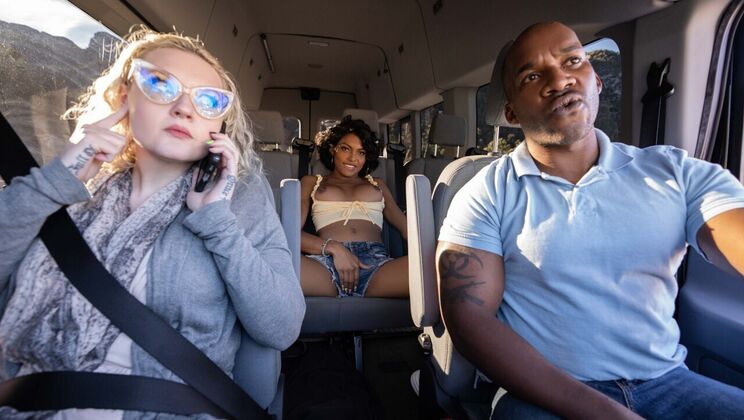 Outdoor Sex with Tattooed Latina Babe