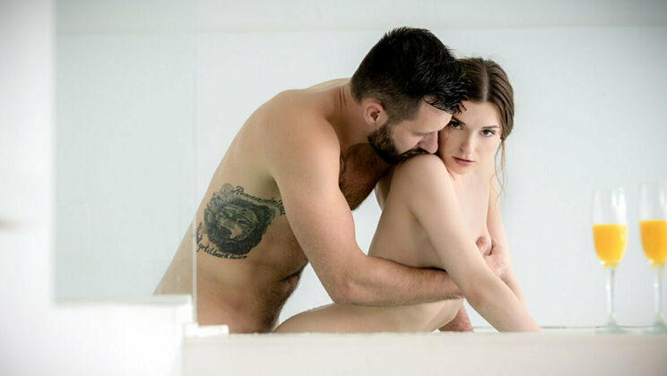 Wet Brunette Creampie Fun in Pool