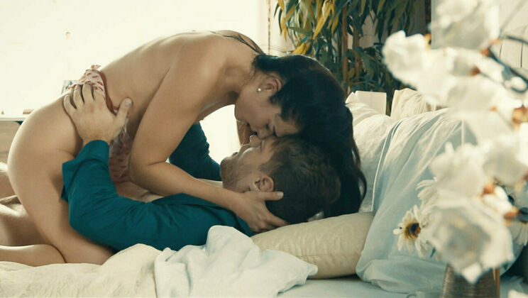 Kissing and Nipple Play - Czech Style