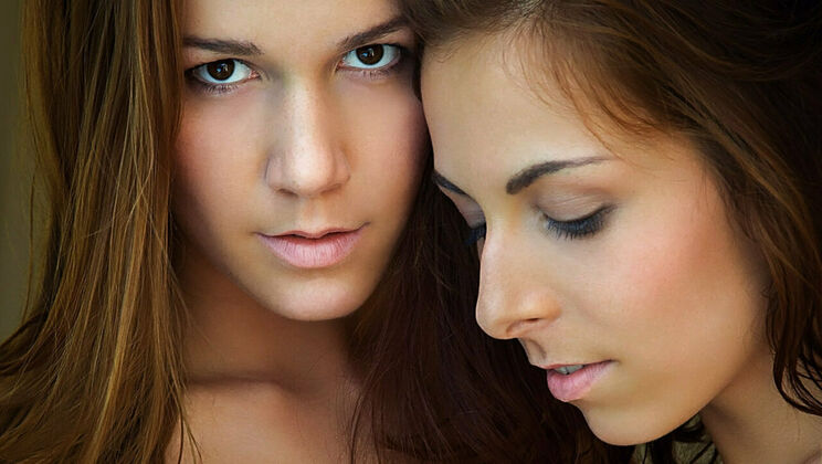 Beautiful Lesbians Enjoy Sex