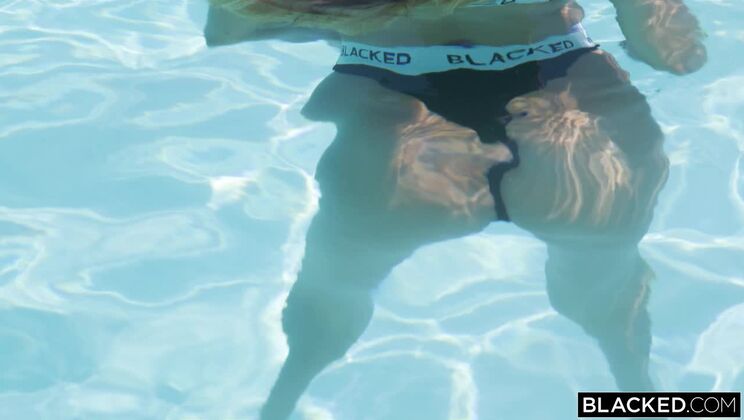 Gianna Dior's Blowjob and Handjob Skills Tested