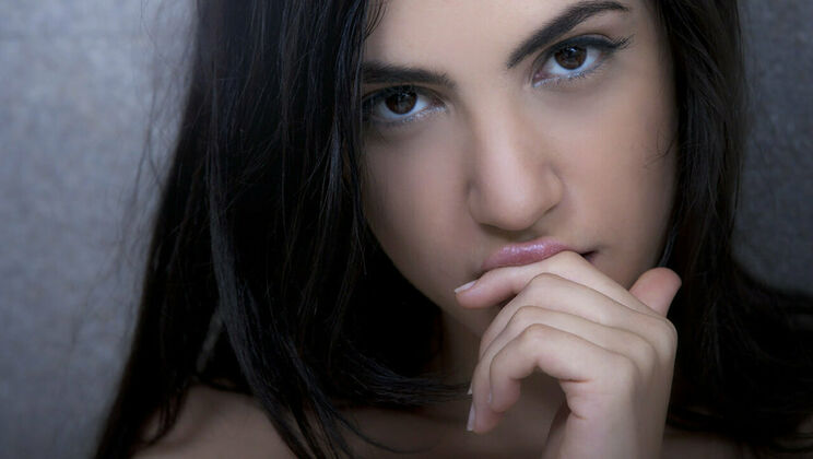 Close Up Sex with Luna