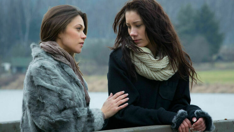 Brunette Beauty Aiko Bell's Striptease