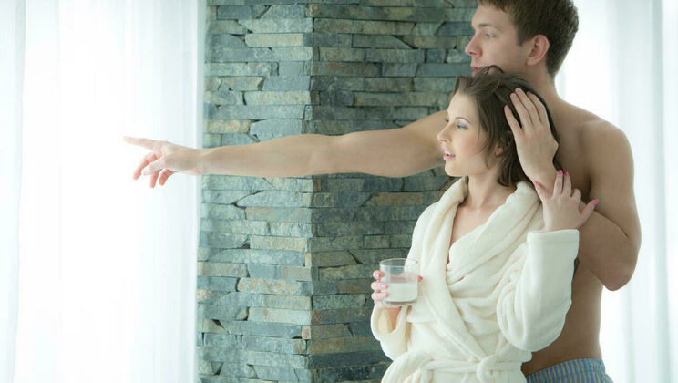 Morning Blowjob with Beautiful Couple