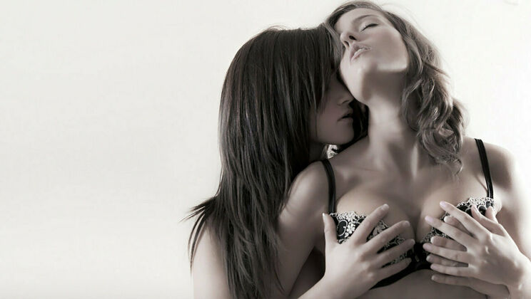 Miniskirt Upskirt: Silvie Luca Teases Hard