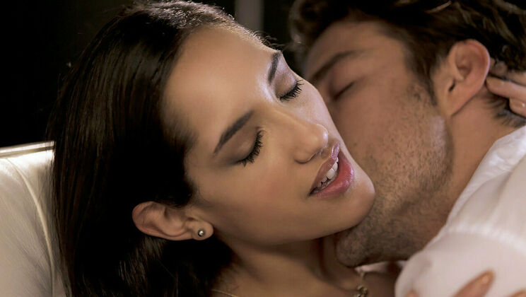 Shaved and Ready: Chloe Amour's Hot Scene