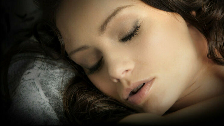 Sophie Lynx Blows Your Mind