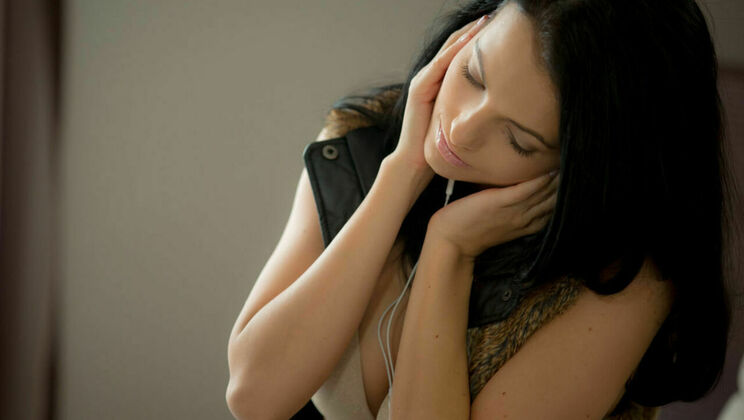 Lingerie Lover Sapphira A's Intimate Moment