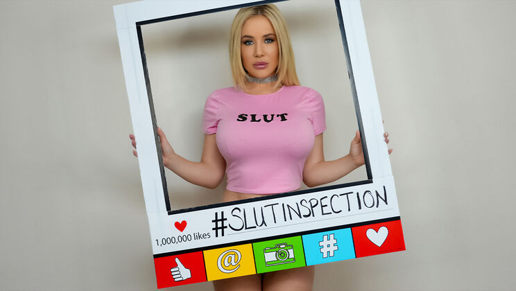 Sexy Blondes Go Down