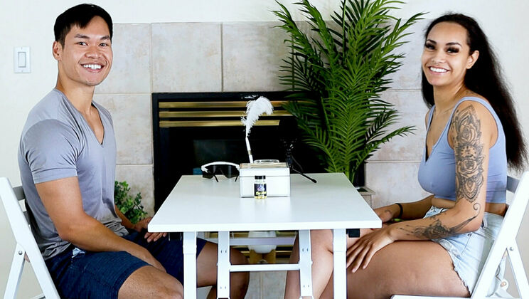 HGF's Danny Pantom Interviews the Lovely Ivy Steele