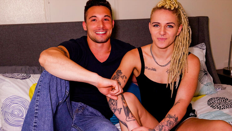 Short-Haired Darian Tyrell Can't Handle Charlie Moore's Long Hair!