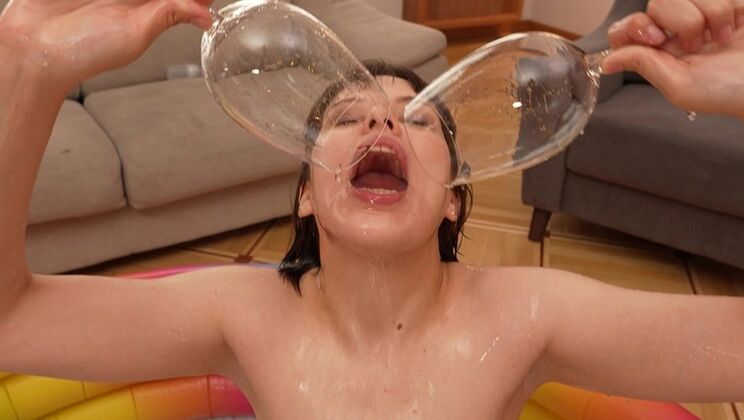 Blowjob & Facial for Horny Teen Babe