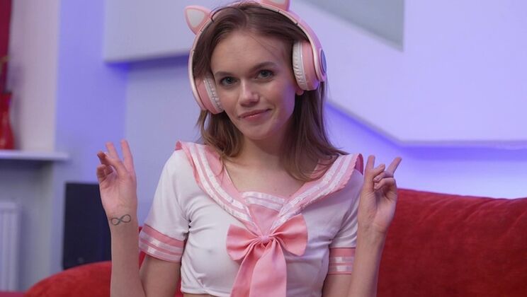 Skinny Teen Gets Gaped by Old Italian's Big Cock