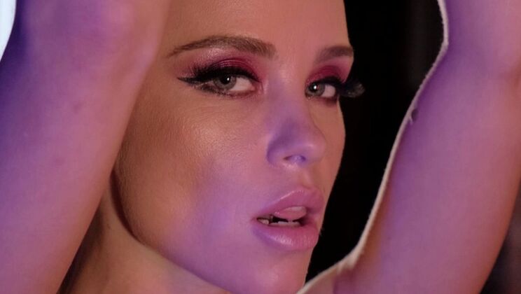 Lara Frost's Hardcore BDSM Session NRX037