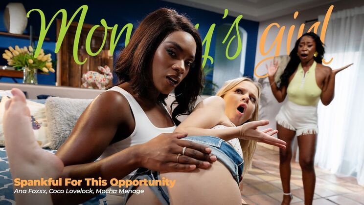 Big Tits Lesbians in Steamy Threesome