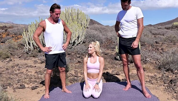 Blonde Nympho Candee Licious Double Penetration