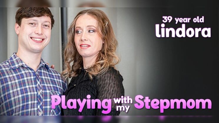 StepSon Fingers and Fucks His Horny Stepmom Lindora