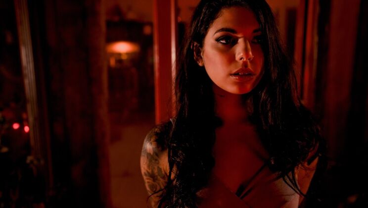 Halloween Fetish: Lesbian Spanking and Pussy Eating