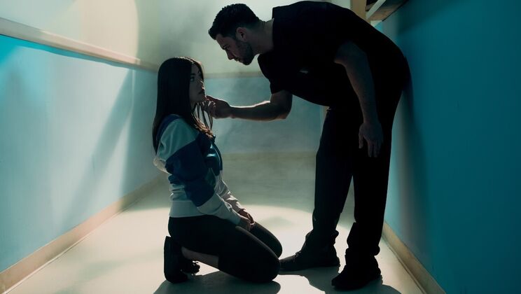 Hairy Pussy Brunette Gets Fucked Hard: Cowgirl and Stand & Carry