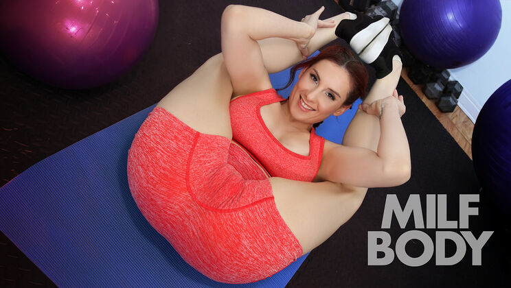 Kelly's Workout Bottoms and Braless Deepthroat