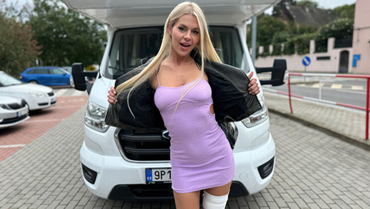 RV Rehab: Charlie Dean Gives Zlata Shine a Hardcore First Aid Session