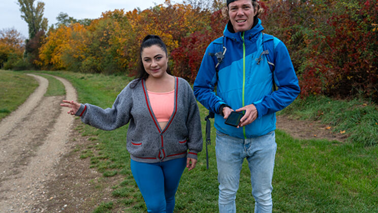 Brunette Babe Jennifer Mendez Fucks After Rescuing Lost Hikers