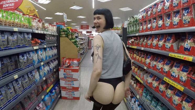 Brunette Delfine In Plain Sight Cum Shot